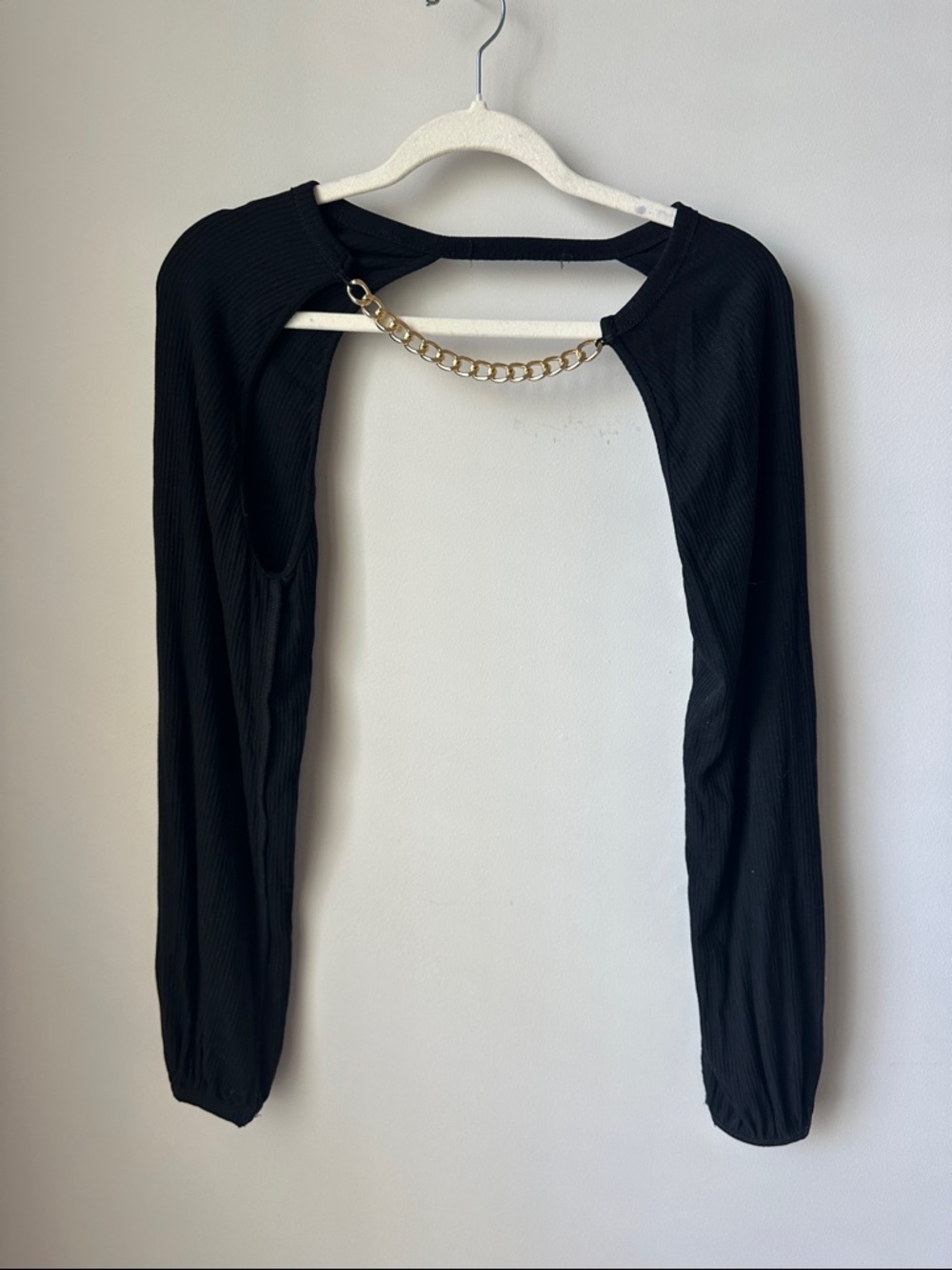 Black Ribbed Long Sleeve Chain-Back Crop Top